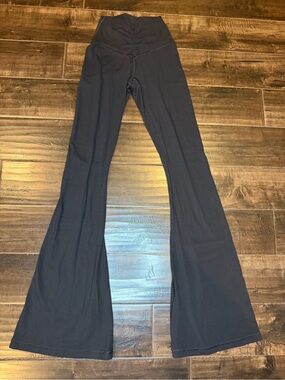 Aerie OFFLINE Real Me Crossover Flare Leggings XS Black V-Waist Yoga Pants